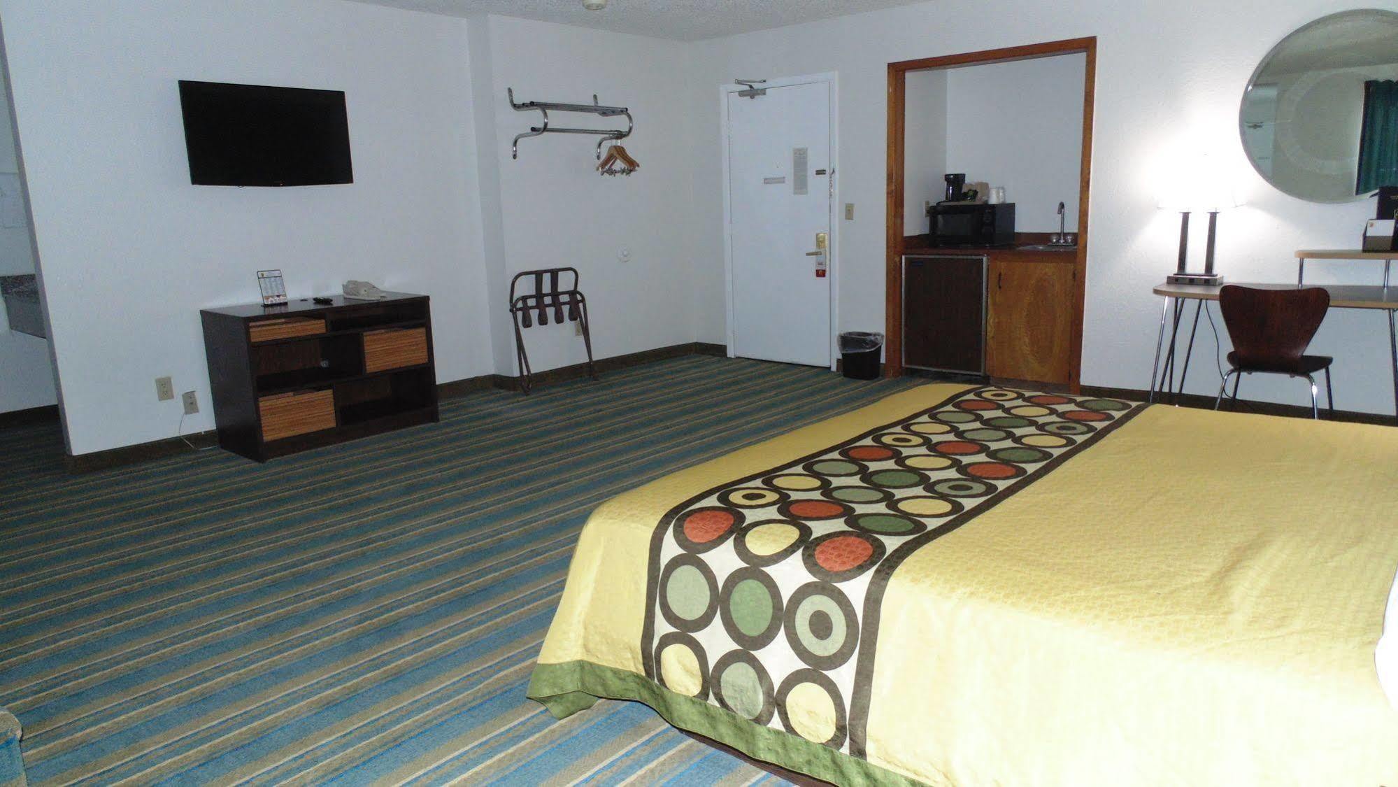 Super 8 By Wyndham Sapulpa/Tulsa Area Motel Glenpool Exterior foto